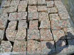 Брусчатка 100x100 из Западно-Султаевского гранита , фото Купить Брусчатка 100x100 из Западно-Султаевского гранита в Луховицах